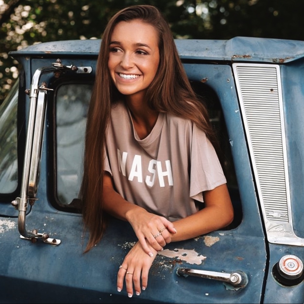 Meet your Posher, Mady